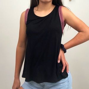 W5 Black Pink sleeveless embroidered tank top